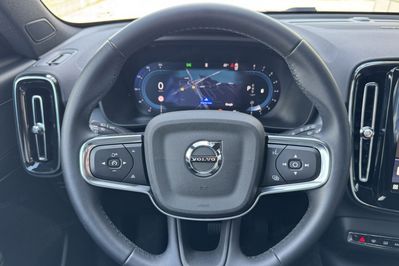 Volvo XC40 B3 Plus Dark