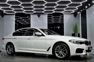 BMW Seria 5 530e xDrive M Sport