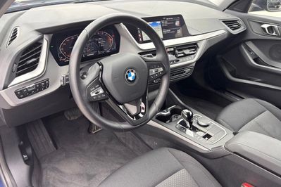 BMW Seria 1 118i Advantage