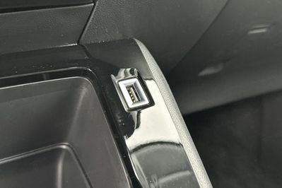 Peugeot 208 Style 1.5 Electric 50 kWhAT