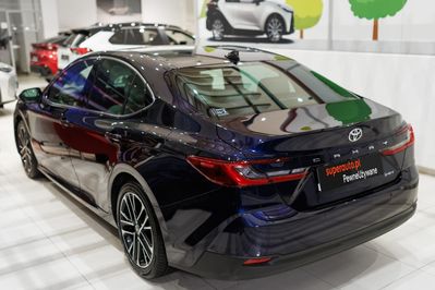 Toyota Camry 2.5 Hybrid Dynamic Force Executive e-CVT