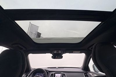 Volvo XC90 T8 AWD Plug-In Hybrid Ultra Dark 7os