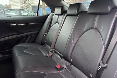 Toyota Camry Executive 2.5 Hybrid  CVT