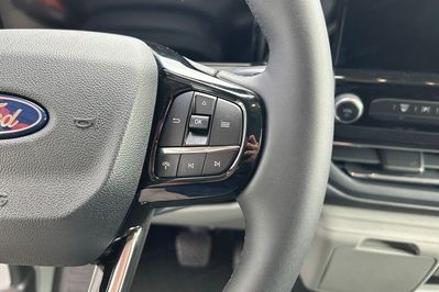 Ford Tourneo Custom 320 L2H1 Titanium A8