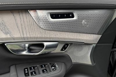 Volvo XC90 T8 AWD Plug-In Hybrid Ultra Bright 7os