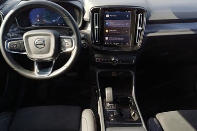 Volvo XC40 B4 Plus Dark aut