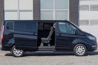 Ford Tourneo Custom 2.0 Titanium L2H1 aut