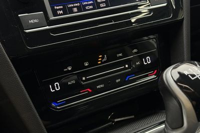 Volkswagen Passat 1.5 TSI EVO Business