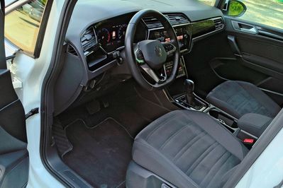 Volkswagen Touran 1.5 TSI DSG