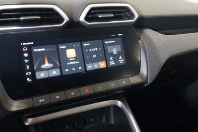 MG ZS 1.5 HEV+ Standard aut