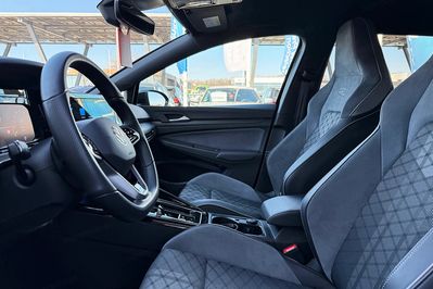Volkswagen Golf 1.5 Etsi Mhev r-Line Dsg