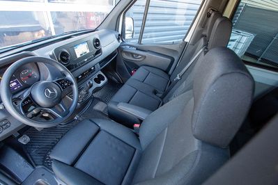 Mercedes Sprinter 317 CDI  Długi Zabudowa Brygadowa