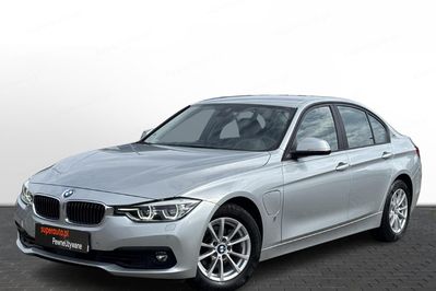 BMW Seria 3 330e iPerformance Advantage