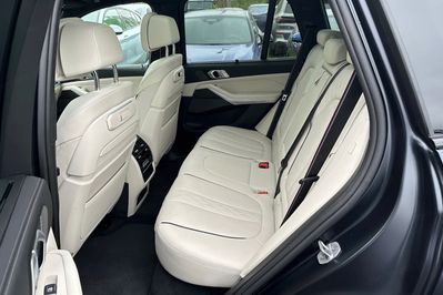 BMW X5 M60i mHEV sport-aut