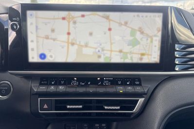 Toyota Camry 2.5 Hybrid Dynamic Force Prestige e-CVT