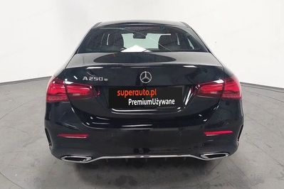 Mercedes Klasa A 250 e AMG Line