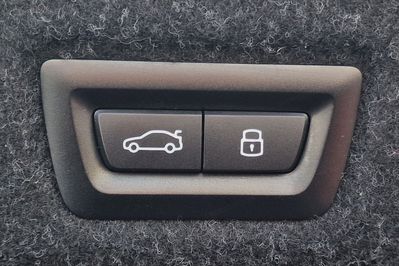 BMW Seria 5 530e sport-aut