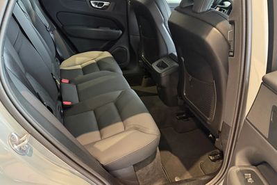 Volvo XC60 B5 B AWD Plus Dark