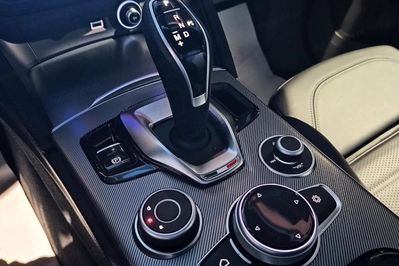 Alfa Romeo Stelvio 2.0 Turbo Veloce Q4 aut