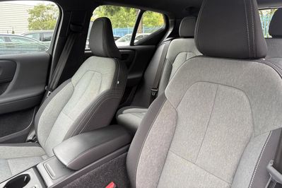 Volvo XC40 T3 Momentum Pro