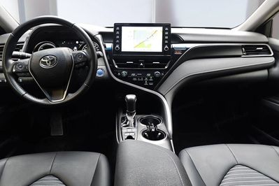 Toyota Camry 2.5 Hybrid Prestige