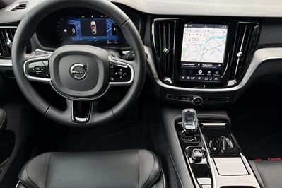 Volvo V60 T6 AWD Plug-In Hybrid Plus Bright aut