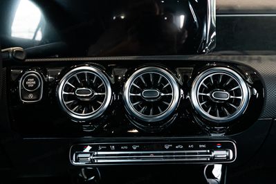 Mercedes CLA 200 AMG Line Shooting Brake