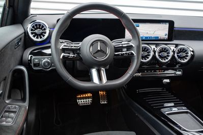 Mercedes Klasa A 250 e AMG Line