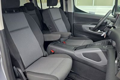Toyota Proace City Verso Long -4D Family