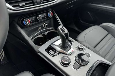 Alfa Romeo Stelvio 2.0 Turbo Veloce Q4