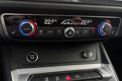 Audi Q3 35 TFSI mHEV S-Line S tronic