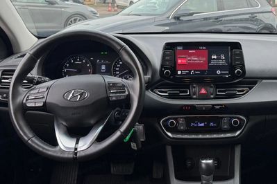 Hyundai i30 1.5 T-GDI 48V Smart DCT
