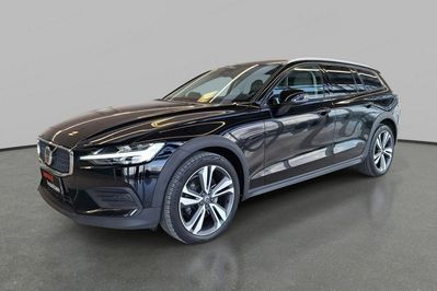 Volvo V60 CC Core B4 D AWD aut