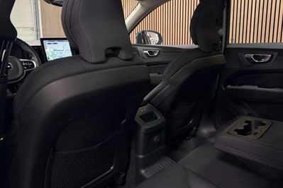 Volvo XC60 B5 AWD Ultra Bright