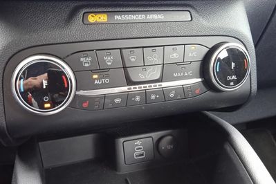 Ford Kuga 2.5 FHEV FWD Titanium