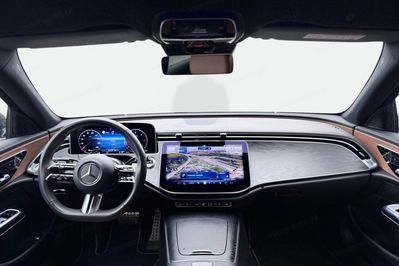 Mercedes Klasa E 220 d 4MATIC AMG Line