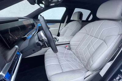 BMW Seria 7 740d xDrive M Sport