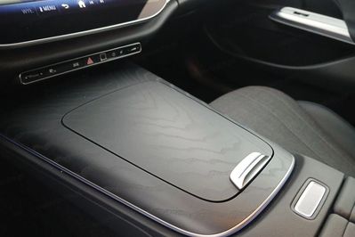 Mercedes E Klasa 200 d Avantgarde