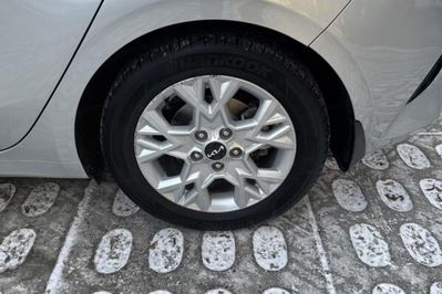 Kia Ceed M 1.5 T-GDI  DCT