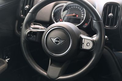 Mini Countryman Cooper ALL4 Shadow Edition