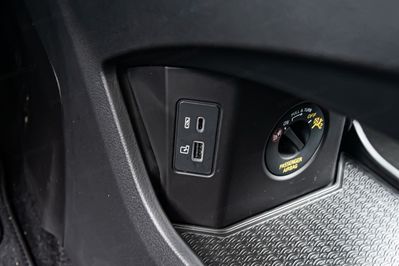 Omoda 5 1.5 T-GDI Hybrid Premium DHT