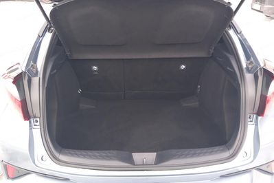 Toyota C-HR 1.8 Hybrid Style