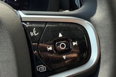 Volvo XC60 B5 B AWD Plus Dark
