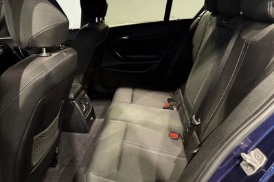 BMW Seria 1 125i Sport Line Shadow