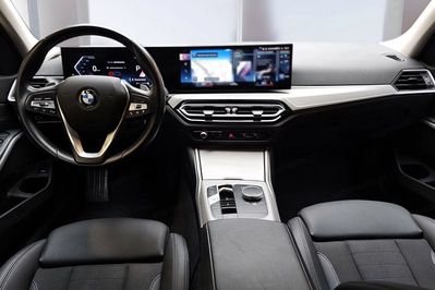 BMW Seria 3 330i xDrive sport-aut