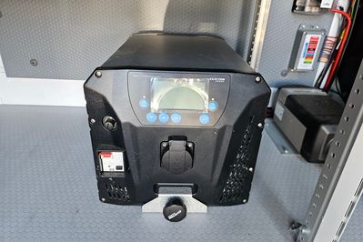 Ford Transit Custom L2H1 Zabudowa Warsztatowa