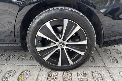 Mercedes Klasa E 300 de Business Edition