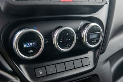 Iveco Daily 35S18 Kontener 8EP + Winda