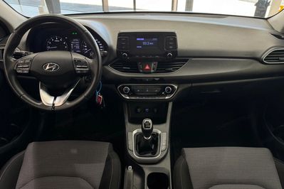 Hyundai i30 1.5 DPI Classic +