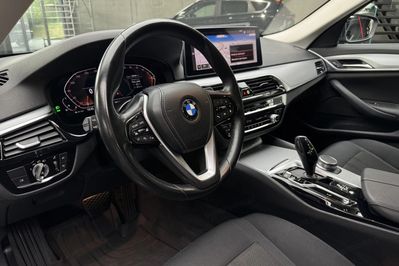 BMW Seria 5 Touring 520i